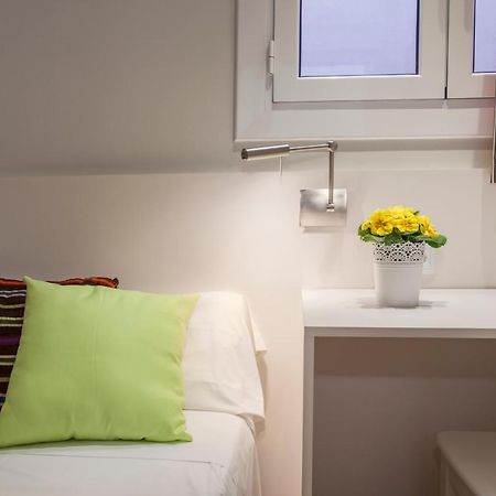 Bcngotic43 Apartment Barcelona Bagian luar foto